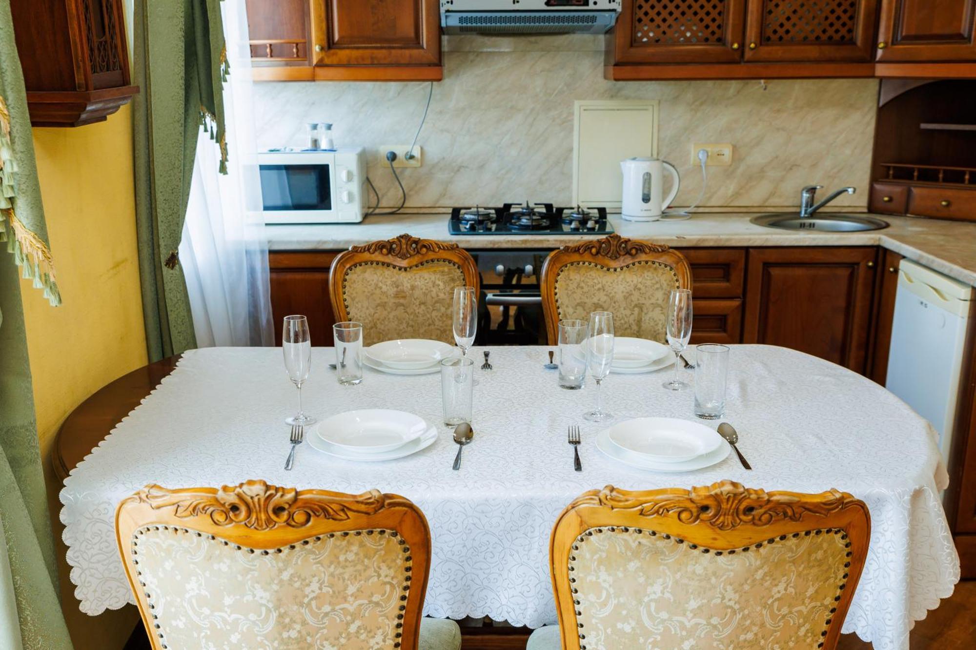 Квартира Антиквара У Центрі Полтави Мережа Alexapartments Документи Для Відряджень Безконтатне Заселення Цілодобово Połtawa Zewnętrze zdjęcie